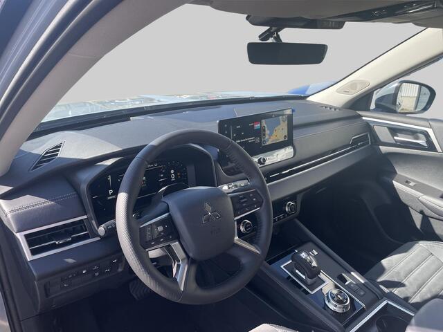Mitsubishi OUTLANDER 2.4 PHEV First Edition Van ¤ 58.395,- voor ¤ 56.330,-