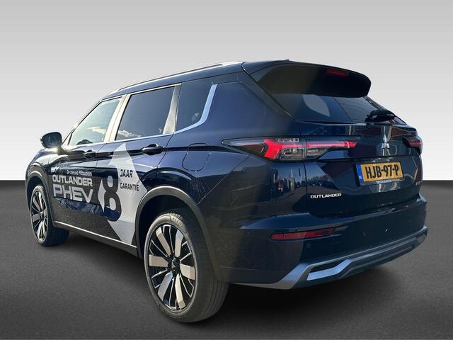Mitsubishi OUTLANDER 2.4 PHEV First Edition
