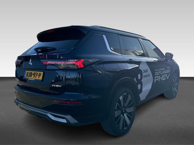 Mitsubishi OUTLANDER 2.4 PHEV First Edition
