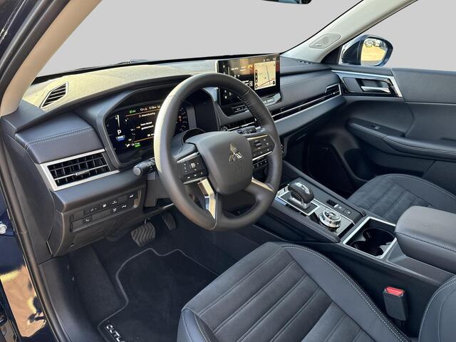 Mitsubishi OUTLANDER 2.4 PHEV First Edition