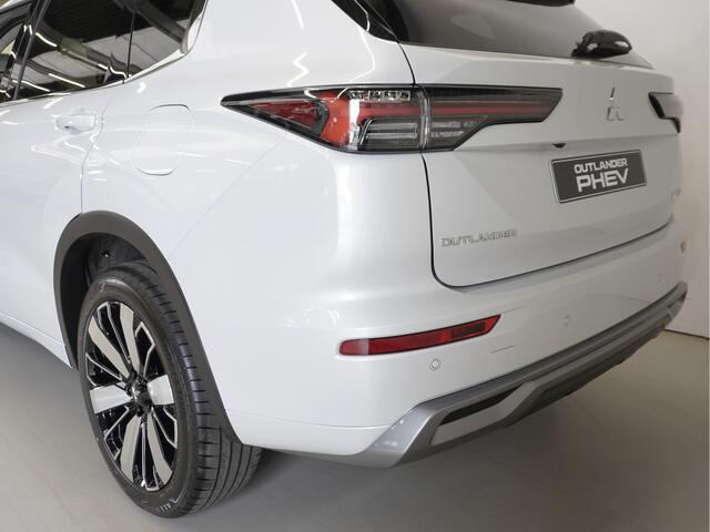 Mitsubishi OUTLANDER 2.4 PHEV Instyle | Uit voorraad leverbaar | Full options | 8 jaar garantie |
