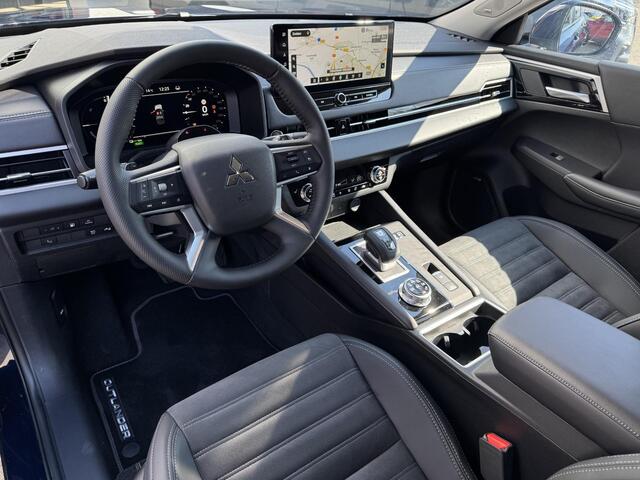 Mitsubishi OUTLANDER 2.4 PHEV First Edition