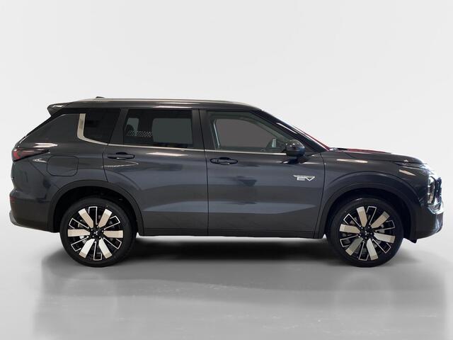 Mitsubishi OUTLANDER 2.4 PHEV First Edition | 3.000 EURO KORTING | SNEL LEVERBAAR | 8 JAAR GARANTIE |