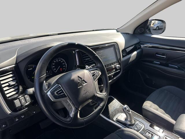 Mitsubishi OUTLANDER 2.4 PHEV Intense