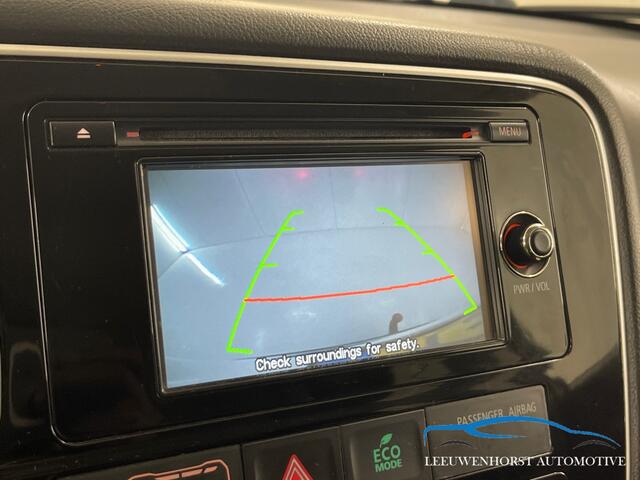 Mitsubishi OUTLANDER 2.0 benzine, cruise, camera, clima, stoelverwarming, trekhaak 1.600 kg