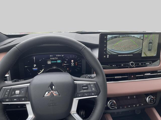 Mitsubishi OUTLANDER 2.4 PHEV Instyle+ Van ¤ 64.745,- voor ¤ 62.730,-