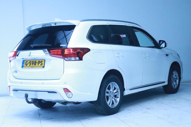 Mitsubishi OUTLANDER 2.4 PHEV Pure Clima/Navi/Camera/Trekhaak