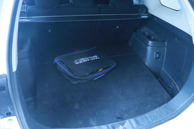 Mitsubishi OUTLANDER 2.4 PHEV Pure Clima/Navi/Camera/Trekhaak