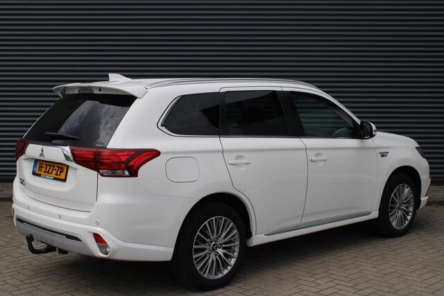 Mitsubishi OUTLANDER 2.4 PHEV Pure Trekhaak Camera Cruise Control NL-Auto
