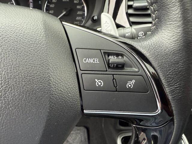 Mitsubishi OUTLANDER 2.0 Aut. 7-Persoons Black Edition Trekhaak/Open dak/Camera