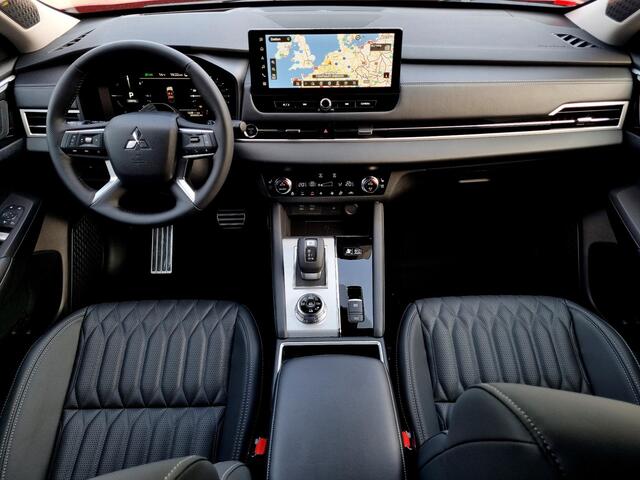 Mitsubishi OUTLANDER 2.4 PHEV Instyle / ¤3000,- Voordeel op nieuwprijs / Rijklaarprijs / Elektrische Range 86 KM WLTP / 1600 KG Trekgewicht / 8 Jaar fabrieksgarantie