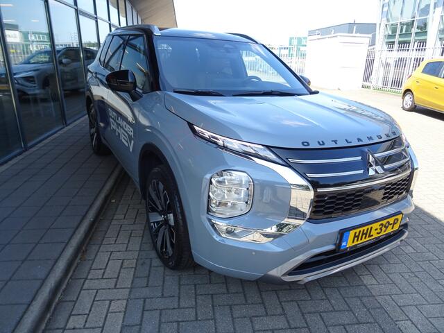 Mitsubishi OUTLANDER 2.4 PHEV Instyle+ | 4WD | 306 PK | AUTOMAAT |