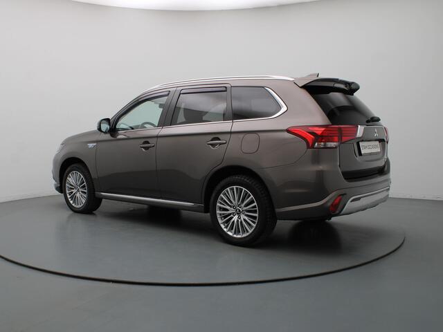 Mitsubishi OUTLANDER 240pk PHEV Intense Camera | Climate | Cruise | Navi | Stoelverw.