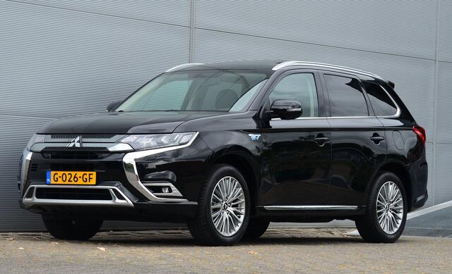Mitsubishi OUTLANDER PHEV 2.4 INTENSE PLUS 4WD | PLUG IN HYBRID | SCHUIFDAK | NAVI | ELEKTRISCHE ACHTERKLEP | TREKHAAK 1500KG | ALL IN RIJKLAARPRIJS