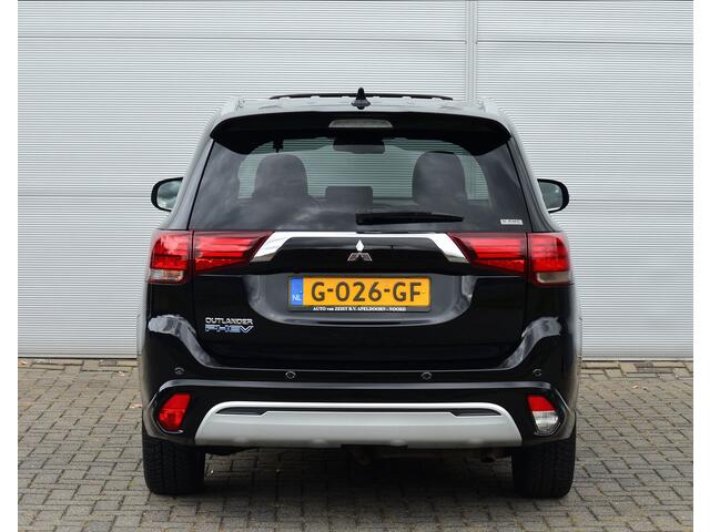 Mitsubishi OUTLANDER PHEV 2.4 INTENSE PLUS 4WD | PLUG IN HYBRID | SCHUIFDAK | NAVI | ELEKTRISCHE ACHTERKLEP | TREKHAAK 1500KG | ALL IN RIJKLAARPRIJS