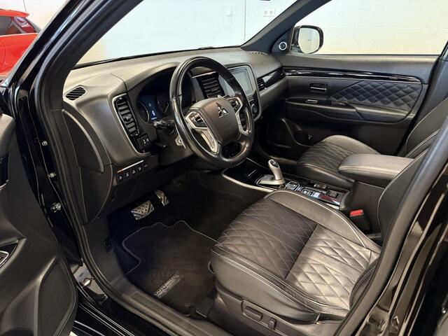 Mitsubishi OUTLANDER 2.4 PHEV S-Edition ( Trekhaak / Apple Carplay / Luxe versie )