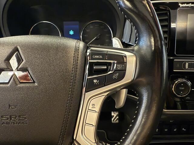 Mitsubishi OUTLANDER 2.4 PHEV Instyle ( Luxe interieur-Apple Carplay-360 camera-Adap.