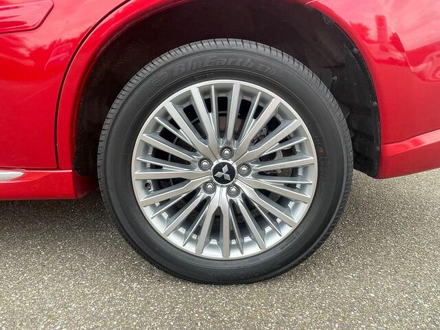 Mitsubishi OUTLANDER 2.4 PHEV Instyle