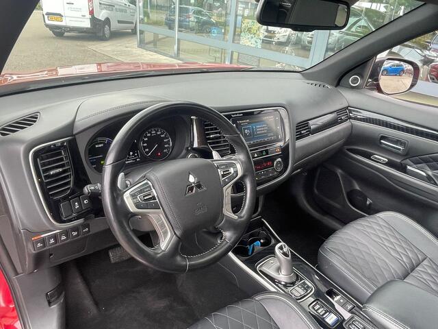 Mitsubishi OUTLANDER 2.4 PHEV Instyle