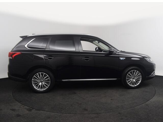 Mitsubishi OUTLANDER 2.4 PHEV Pure+ | Trekhaak o Camera o CarPlay o Dealeronderhouden