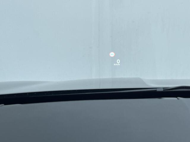 Mitsubishi OUTLANDER 2.4 PHEV Instyle Automaat / ¤3000,- Introductievoordeel / Elektrische Range 86 KM WLTP / Trekgewicht 1.600kg / 8 Jaar Fabrieksgarantie / HUD / Elektrisch Glazen Schuif- en Kanteldak / Elektrische Achterklep / Stuur- en Stoelverwarming / Stoelverkoeling /