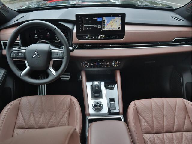 Mitsubishi OUTLANDER 2.4 PHEV Instyle+ Nieuw uit voorraad leverbaar!