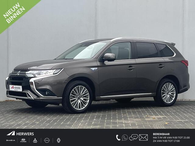 Mitsubishi OUTLANDER 2.4 PHEV Intense / Trekhaak 1500 KG / Dodehoekdetectie / Adaptieve cruise control / Navigatie via Apple carplay of Android auto /
