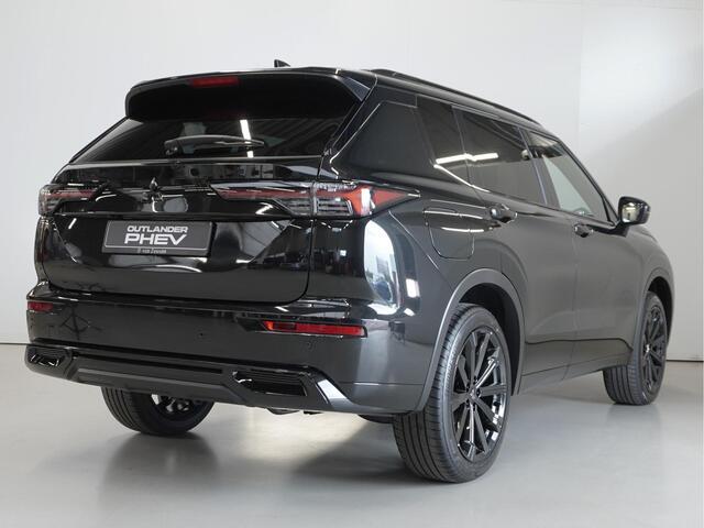 Mitsubishi OUTLANDER 2.4 PHEV Instyle Black Edition | Full Black | 20 inch | Full options | 8 jaar garantie | Boostactie ¤1.000 korting