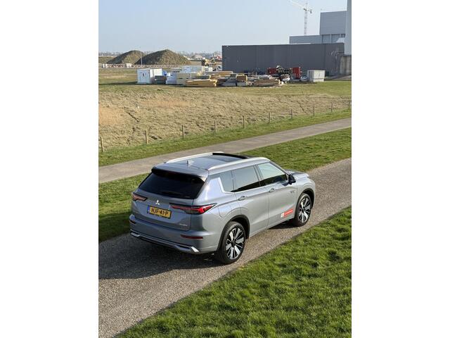 Mitsubishi OUTLANDER 2.4 PHEV Instyle Yamaha |ACC | Pano