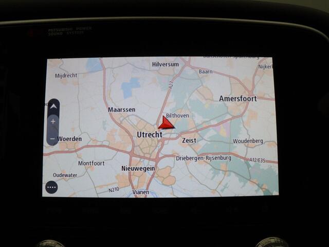 Mitsubishi OUTLANDER 225pk PHEV Intense+ Automaat 360° Camera | Cruise | Stoel-/stuurverw. | Trekhaak | Panoramadak