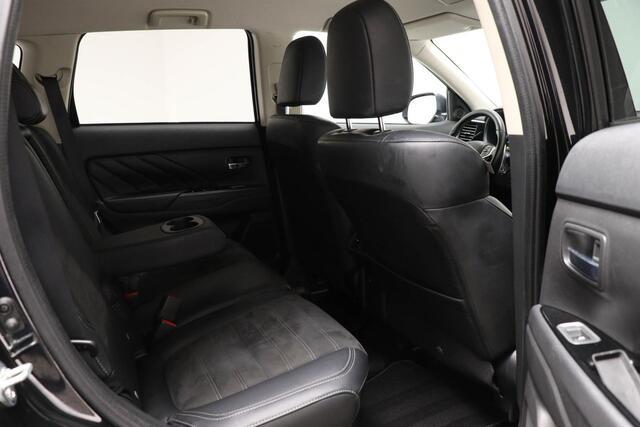 Mitsubishi OUTLANDER 2.4 PHEV Pure | HALF LEDER | DAB | CAMERA