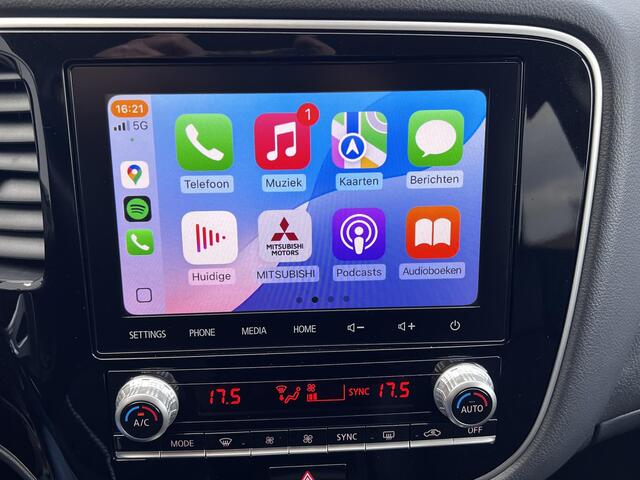 Mitsubishi OUTLANDER 2.4 PHEV Intense / Dealer onderhouden / Trekhaak 1.500 kg / Leder Alcantara / Achteruitrijcamera / Navigatie via Apple Carplay Android / 16" LM wielen /