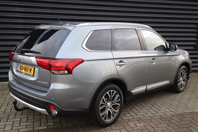 Mitsubishi OUTLANDER 2.0 Instyle Automaat 7 zitter 1e Eig, Leder, Opendak, NL Auto, dealer O.H. Trekhaak