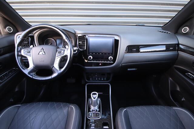 Mitsubishi OUTLANDER 2.4 PHEV Instyle Opendak, Adaptive cruise, Trekhaak