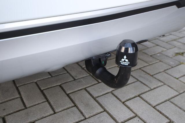Mitsubishi OUTLANDER 2.4 PHEV Instyle Opendak, Adaptive cruise, Trekhaak
