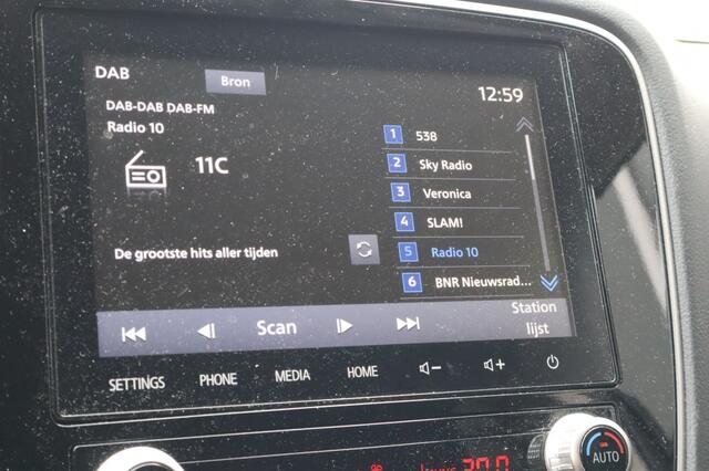 Mitsubishi OUTLANDER 2.4 PHEV Pure Apple/AndroidAuto/AllSeasons