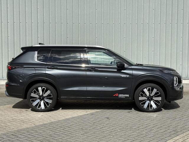 Mitsubishi OUTLANDER 2.4 PHEV Instyle+ / Full Options! / Afneembare Trekhaak 1.600 KG Trekgewicht / Massagestoelen / Memory Seats / Dynamic Sound Yahama Ultimate / Adaptieve Cruise Control / Schuif- & Kanteldak / Digitale Cockpit / 360 Graden Camera / Elektrische Range 86 KM 
