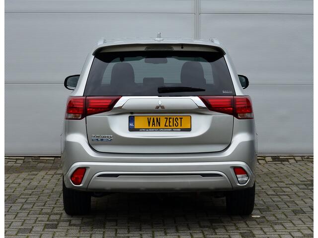 Mitsubishi OUTLANDER PHEV 2.4 PURE PLUS 4WD | PLUG IN HYBRID | HOGE ZIT | CLIMATE | CRUISE | 18'' VELGEN | ALL IN RIJKLAARPRIJS