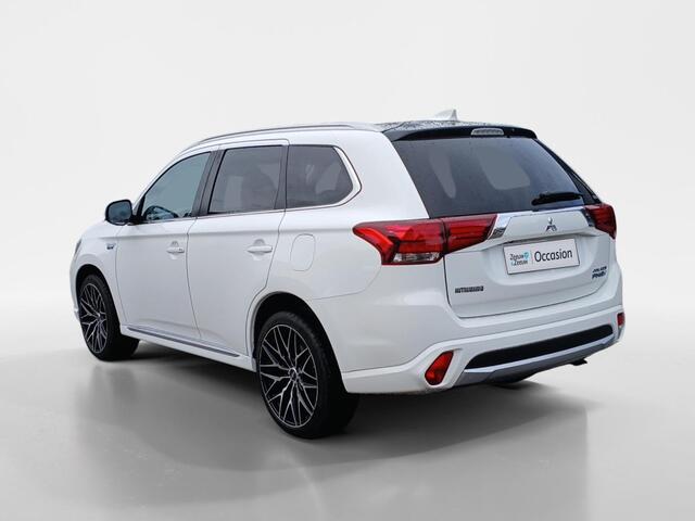 Mitsubishi OUTLANDER 2.0 PHEV Premium | 360 Camera | Cruise | Stoel en stuurverw. | LED | Keyless | 1 jaar garantie |