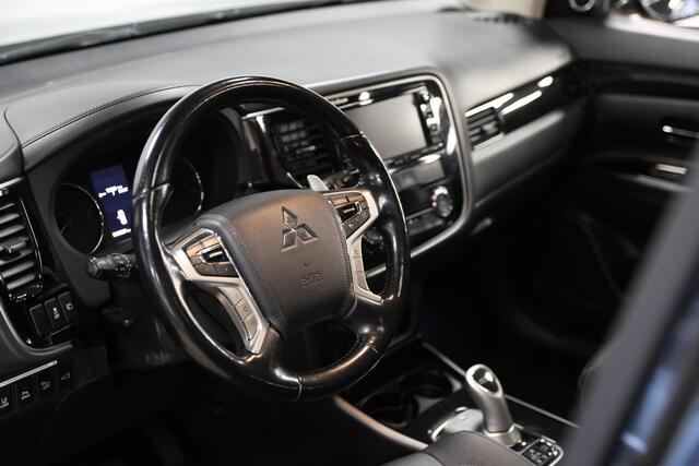 Mitsubishi OUTLANDER 2.0 PHEV instyle+ | Schuif- opendak | Leer | Cruise