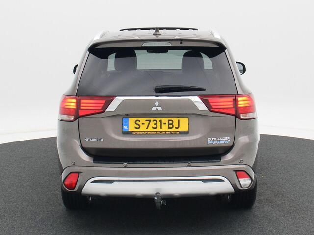 Mitsubishi OUTLANDER 2.4 PHEV S-Edition 135 Pk Automaat | Trekhaak | Panoramadak | 360° Camera | Volledig Zwart Leder | Adaptive Cruise | CarPlay | Elektrische Achterklep | 18 Inch