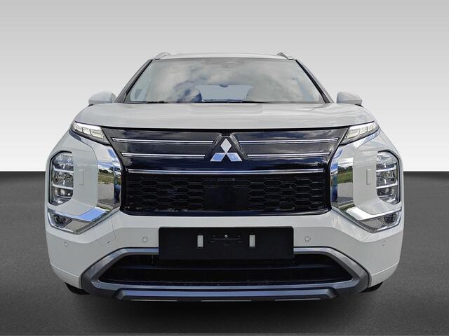 Mitsubishi OUTLANDER 2.4 PHEV Instyle Tot ¤ 4.000,- VOORDEEL!