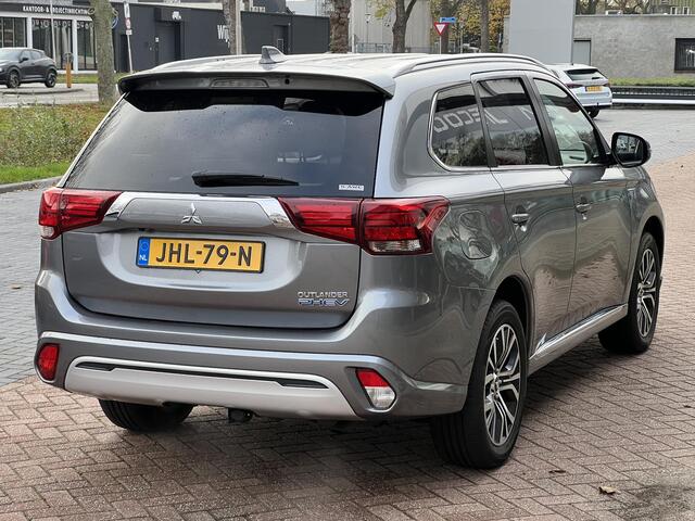 Mitsubishi OUTLANDER 2.4 PHEV Intense | Trekhaak | Cruise Control | Navigatie | FABRIEKSGARANTIE TOT 02-2028!
