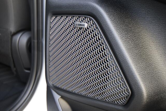 Mitsubishi OUTLANDER 2.4 PHEV Pure Rijklaarprijs nu ¤ 47.989,- Nieuw! Uit voorraad leverbaar & tijdelijk ¤ 4.000,- korting!