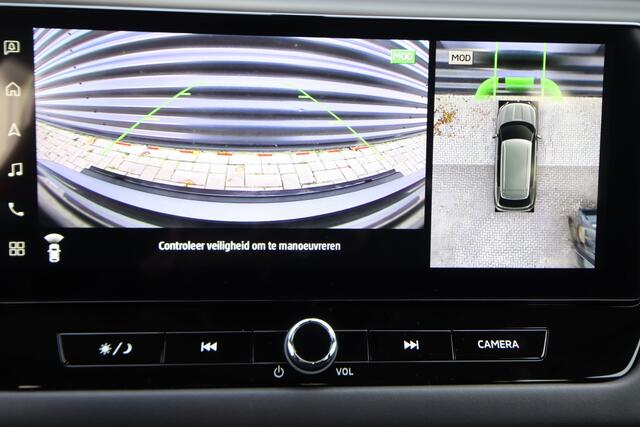 Mitsubishi OUTLANDER 2.4 PHEV Pure Rijklaarprijs nu ¤ 47.989,- Nieuw! Uit voorraad leverbaar & tijdelijk ¤ 4.000,- korting!