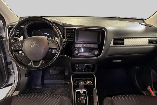 Mitsubishi OUTLANDER 2.0 Connect Pro Trekhaak, 360camera