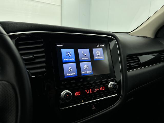 Mitsubishi OUTLANDER 2.4 PHEV Intense | WORDT VERWACHT | 18" Lichtmetaal | Camera achter | Navigatie | Leder/Alcantara