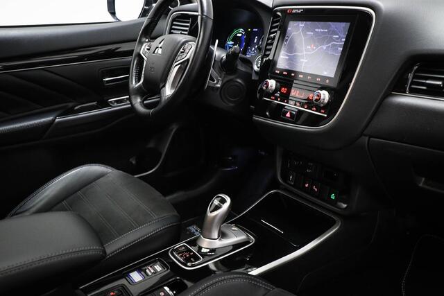 Mitsubishi OUTLANDER 2.4 PHEV Intense+ | STUURVERWARMING | DAB | APPLE | CAMERA
