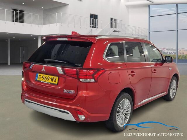 Mitsubishi OUTLANDER 2.4 PHEV Intense Apple Carplay, leer, navi, clima cruise, camera, NL-dealerauto