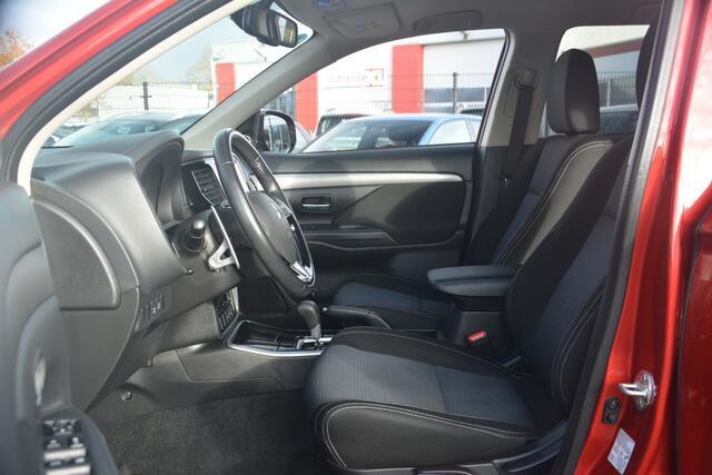 Mitsubishi OUTLANDER 2.0 Connect Pro | Cruise-control | Stuur+Stoelverwarming | Clima | 360 camera | NL auto!! |